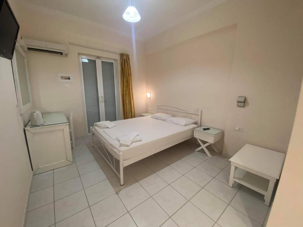 Hotel Emilia Zakynthos Town Luaran gambar