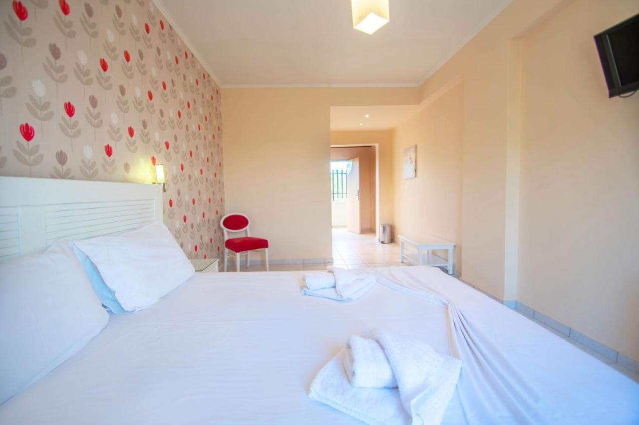 Hotel Emilia Zakynthos Town Luaran gambar